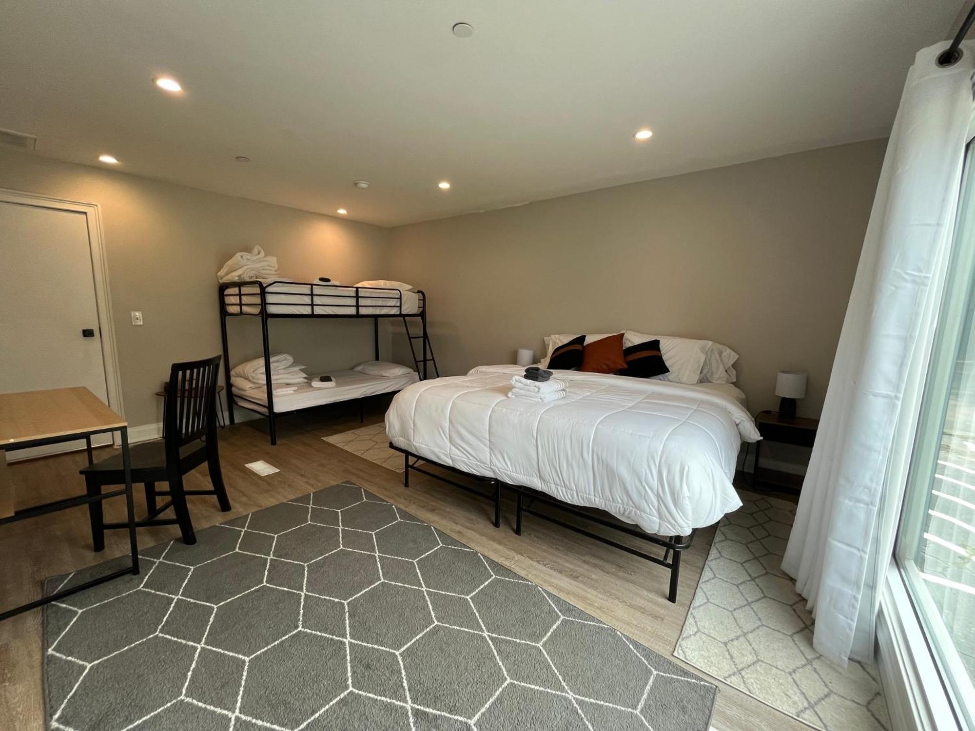 The Drift Apartment Charleston Exterior photo